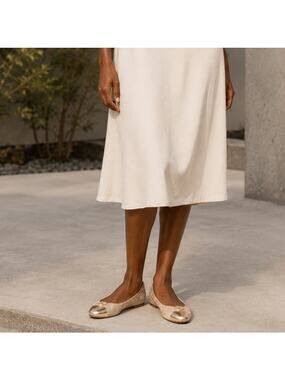 Tory Burch Kaitlin Quilted Metallic Ballet Flats with Gold Cap Toe. Size 9.5